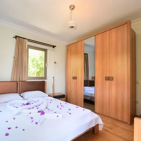 Simsek 2 Villa *